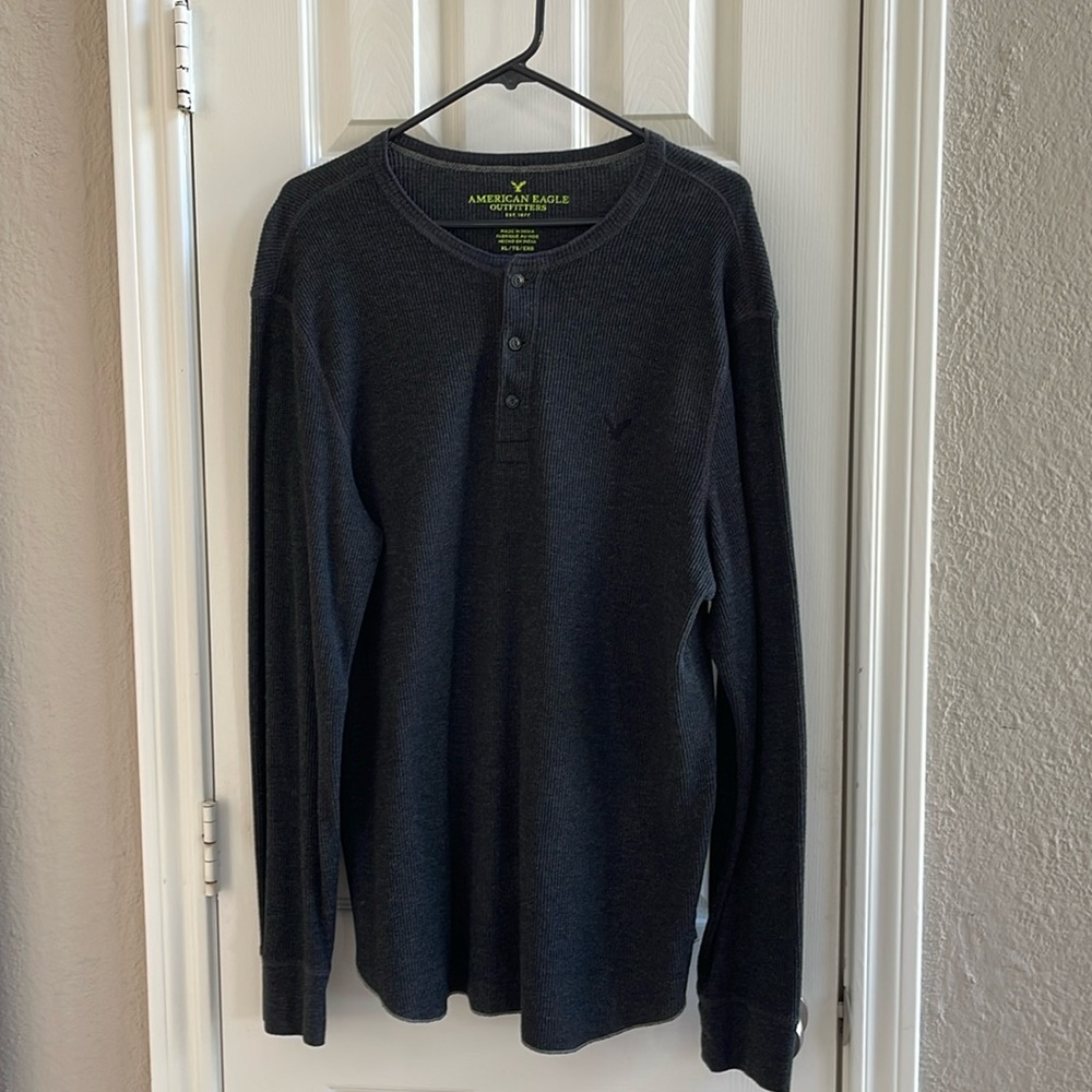 American Eagle Men's Henley Shirt Charcoal Grey Waffle Knit Long Sleeve Size XL